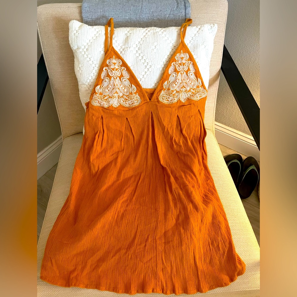 New never worn Volcom Babydoll Dress-great for summer!